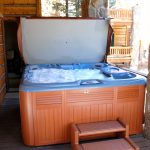 Mammoth Lakes Stonegate home Lower level Hot Tub